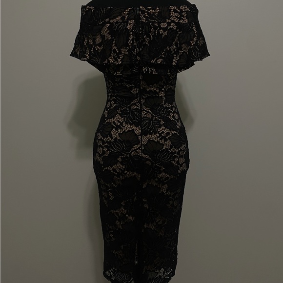 Lace BodyCon Dress - Picture 6 of 9